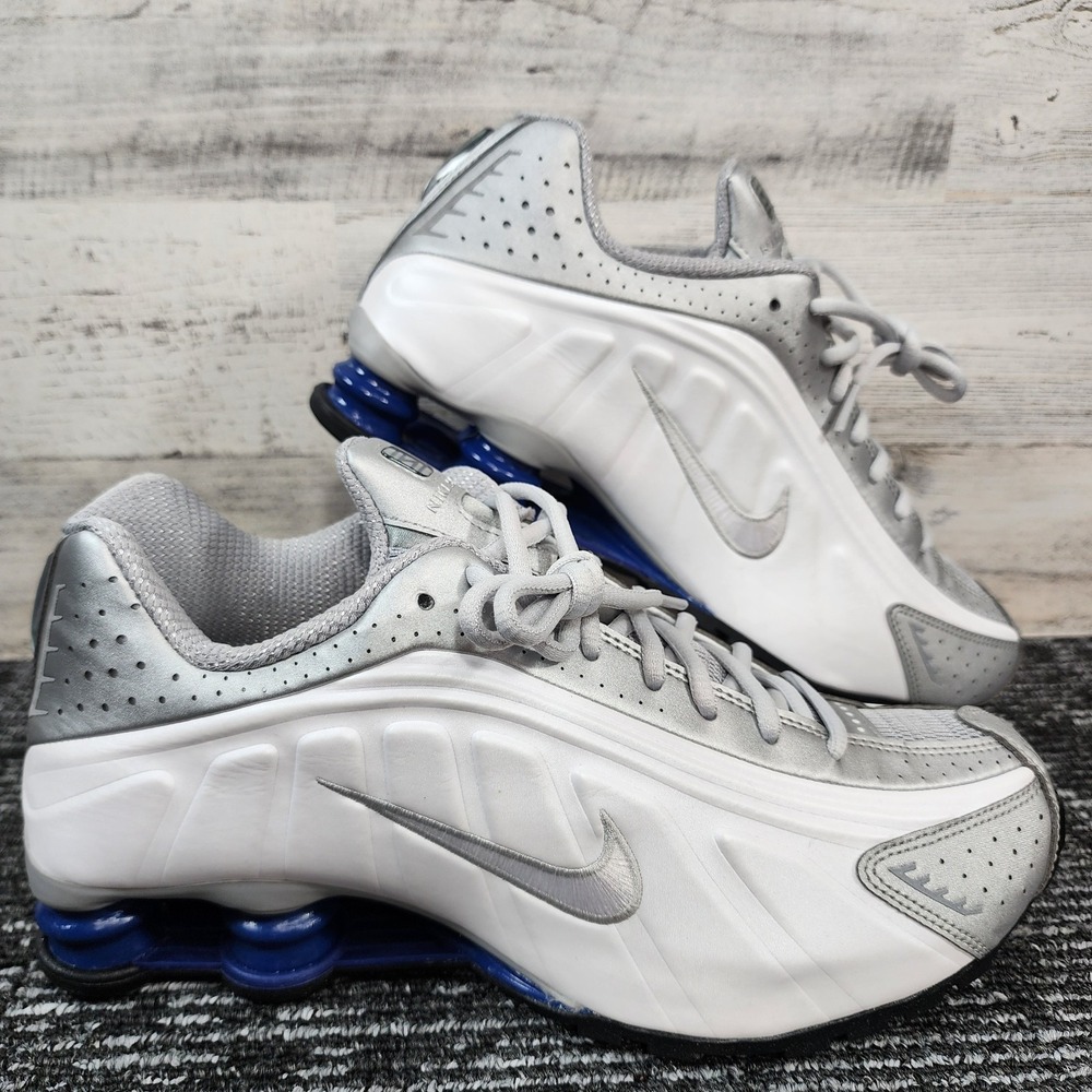 Nike‎ Shox R4 Sneakers Mens 8.5 Metallic Silver White Deep Royal Blue HQ1988-102